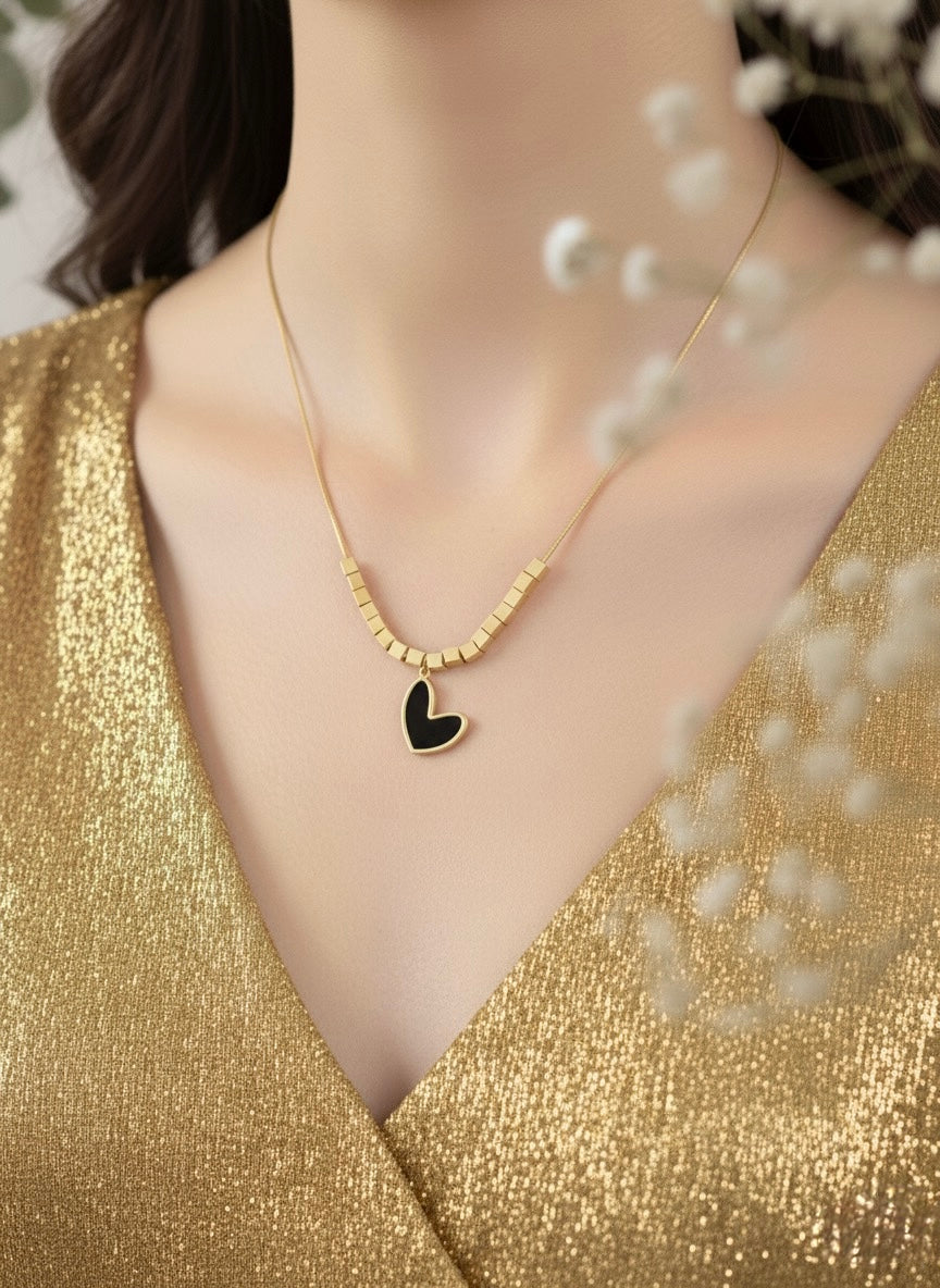Noir Cubic Heart Necklace