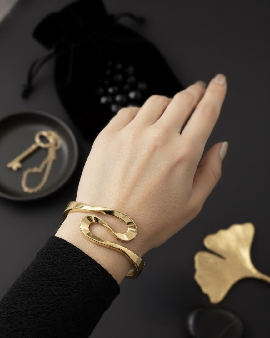 Eternal Loop Gold Cuff Bracelet