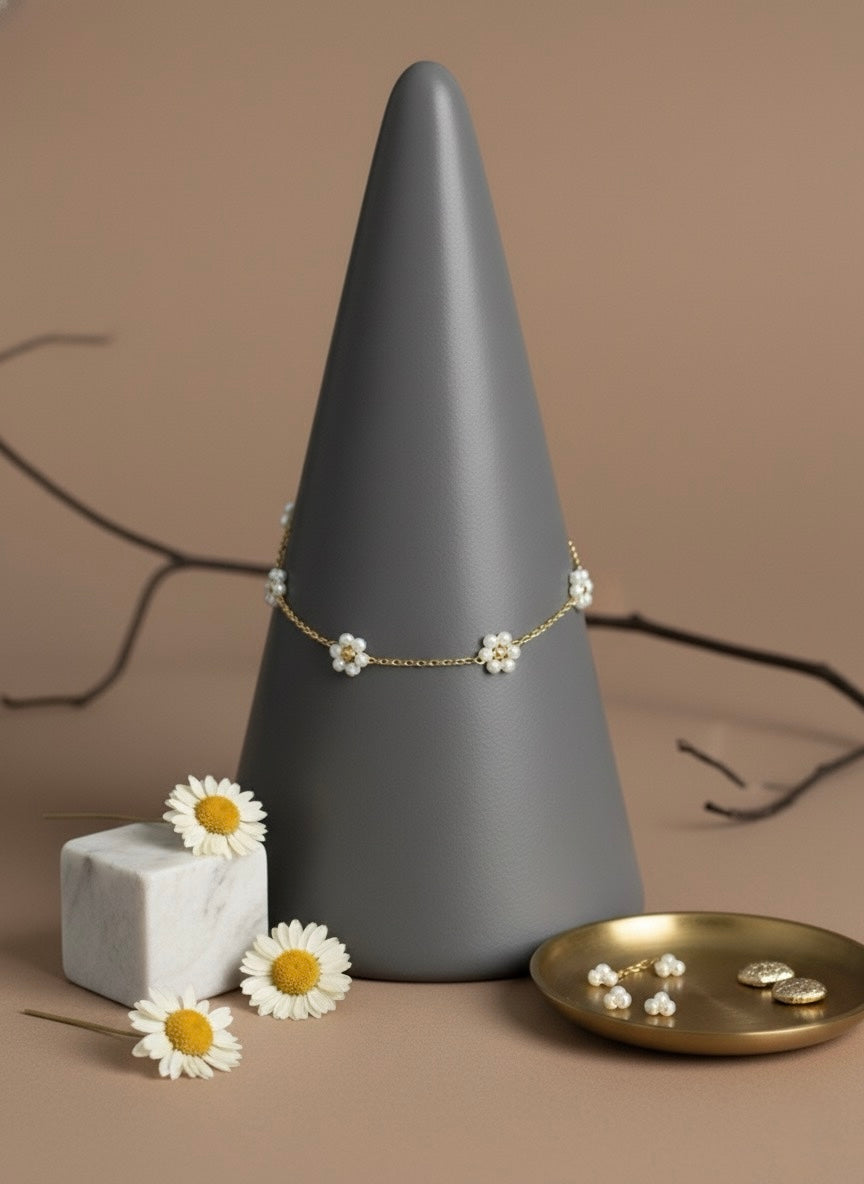 Daisy Pearl Bloom Bracelet