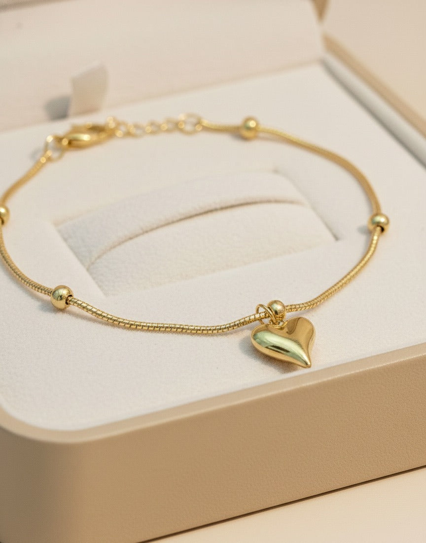 Serene Heart Charm Bracelet