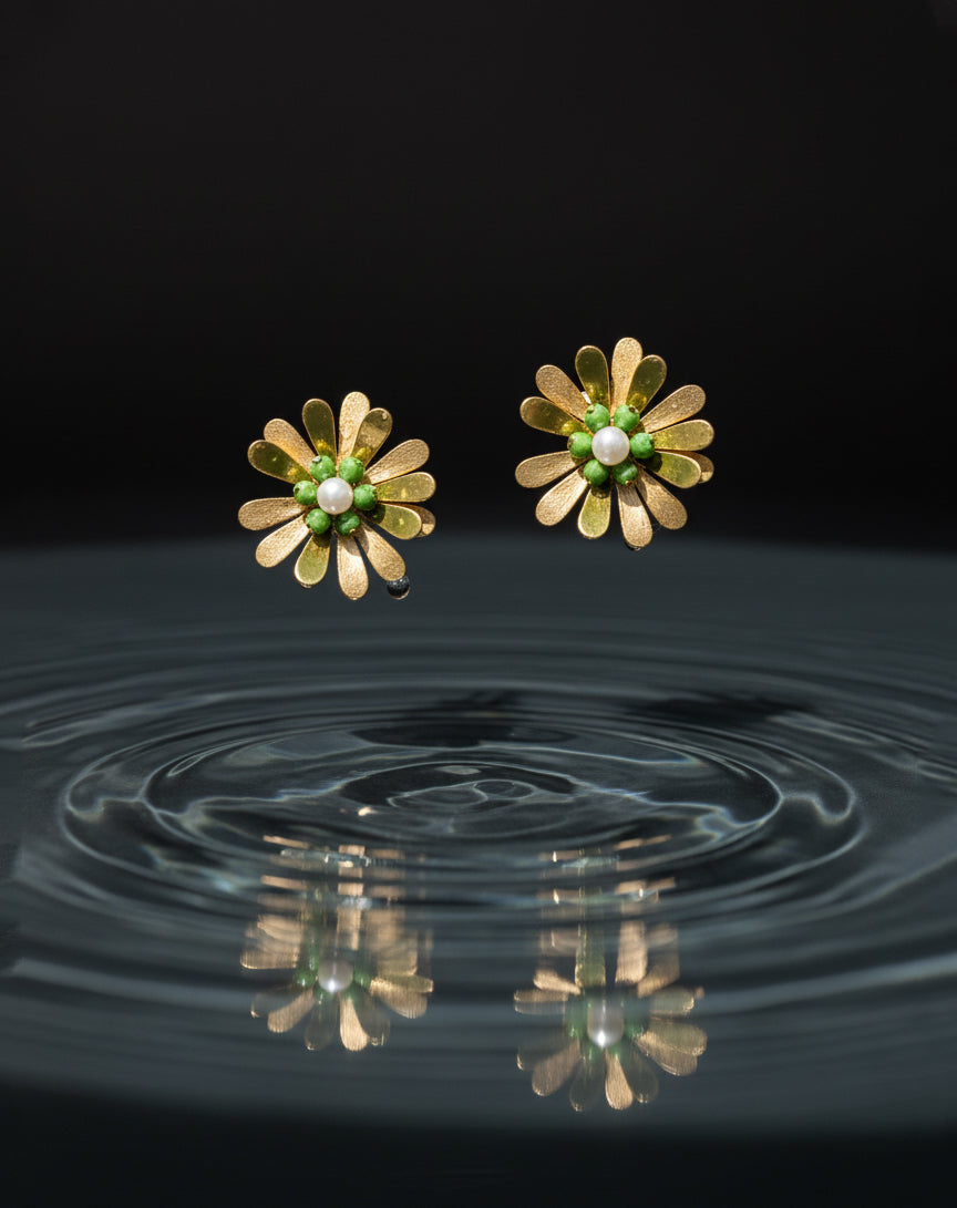 Golden Daisy Bloom Studs