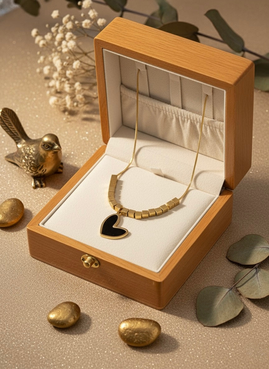 Noir Cubic Heart Necklace