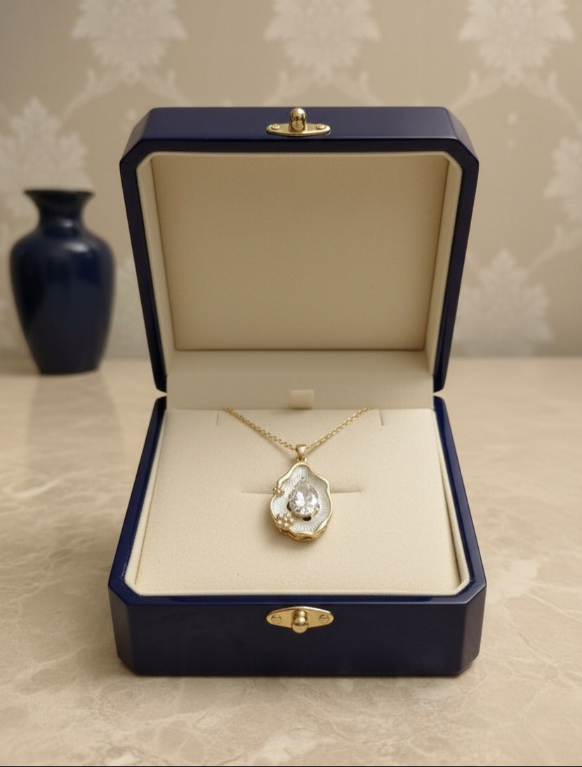 Oyster Glow Crystal Necklace