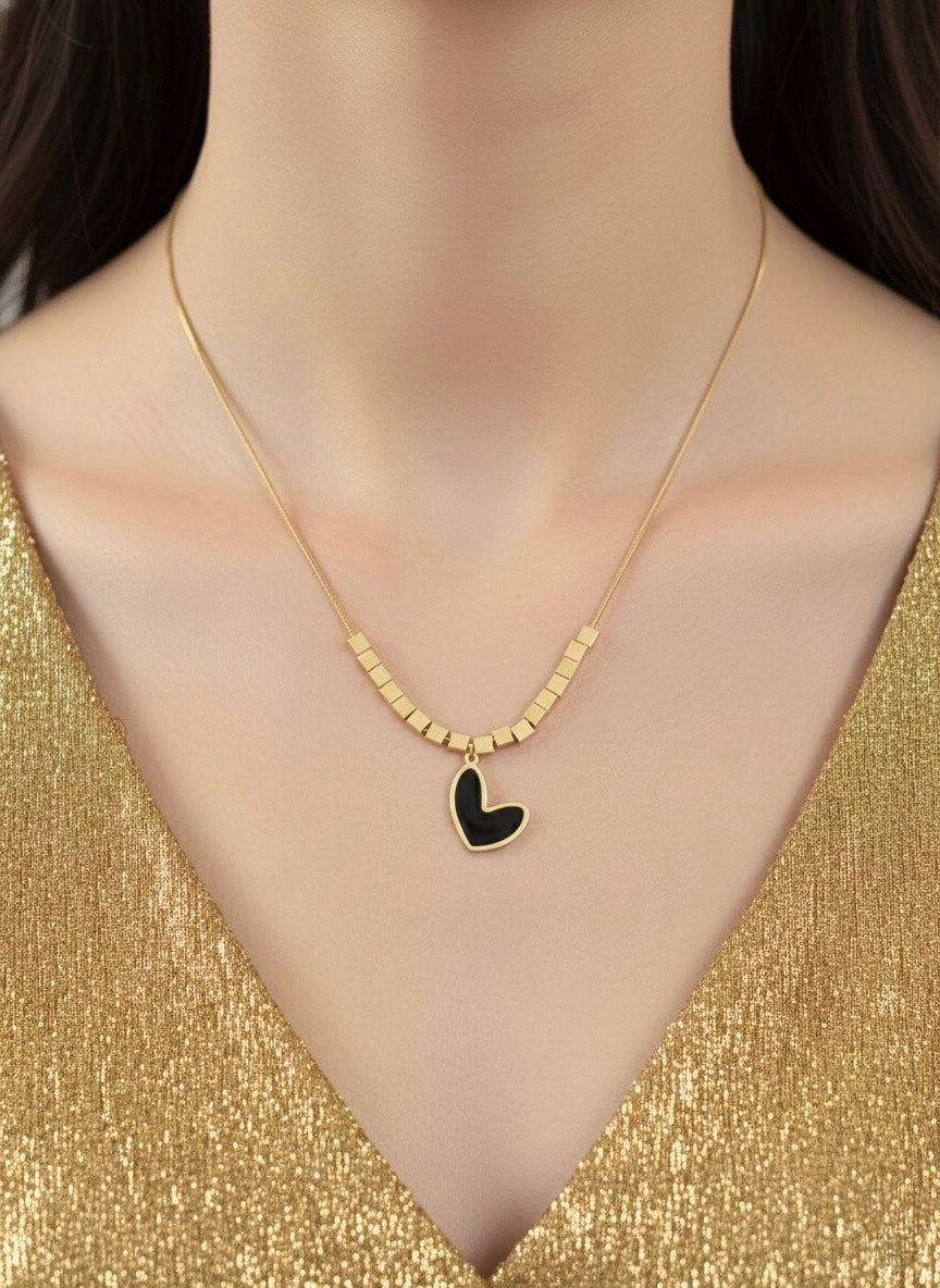 Noir Cubic Heart Necklace