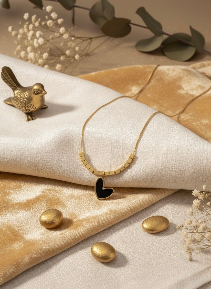 Noir Cubic Heart Necklace